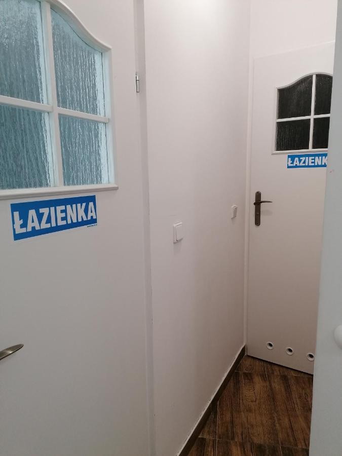 Hostel Tulip - Pokoj 7 Ze Wspolna Lazienka I Kuchnia Szczecin Exterior photo